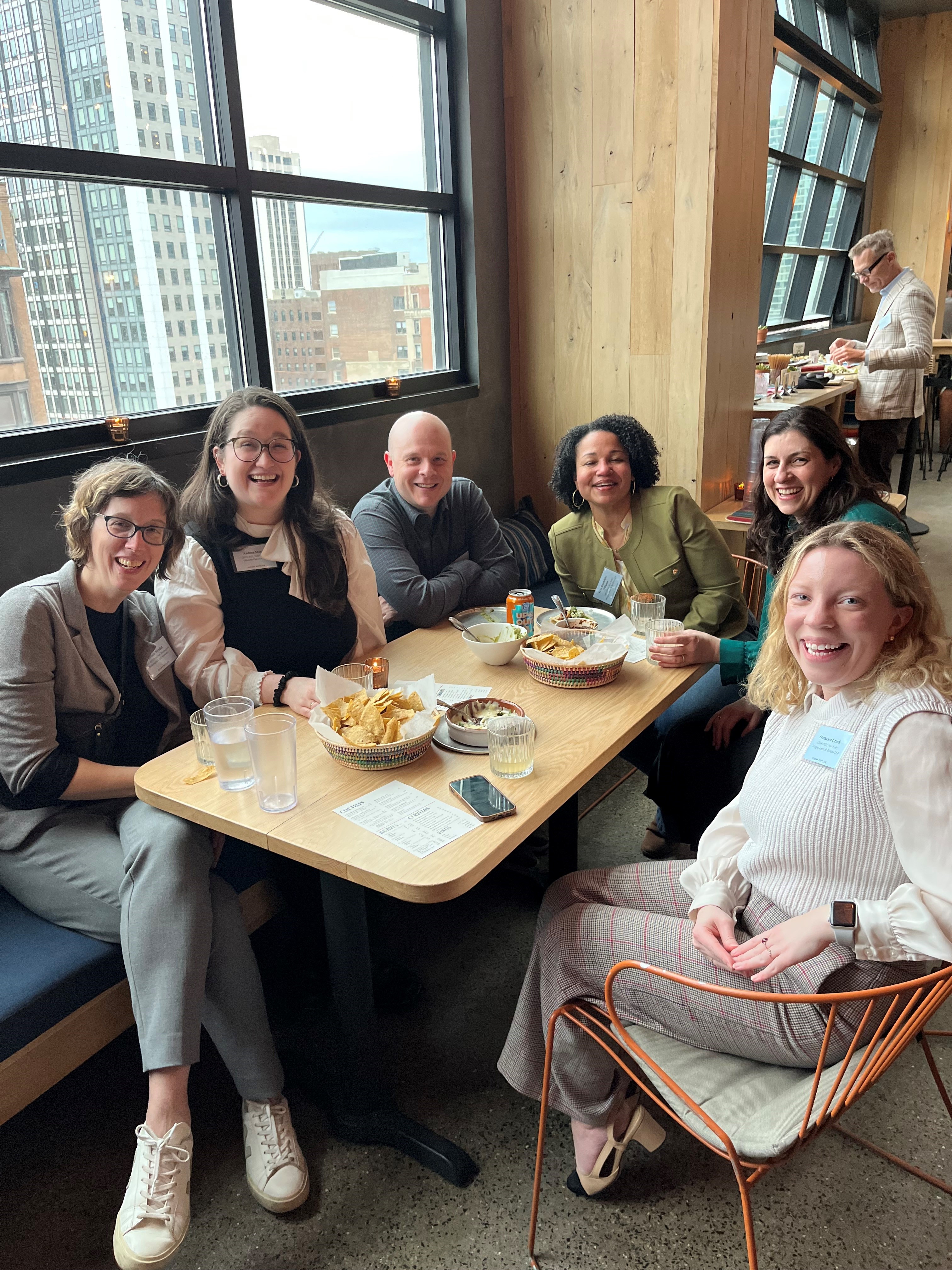 PhiladelphiaAlumniHappyHour_040225_4/