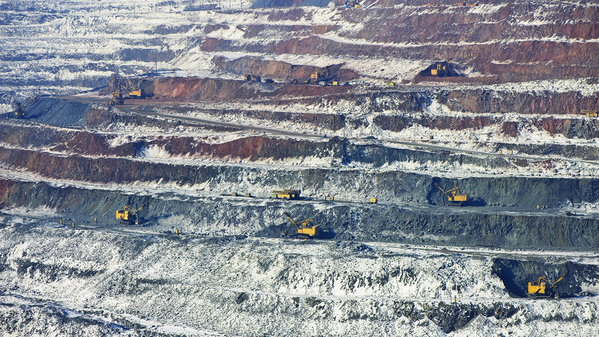 Mining-57225385-Color-1200x675