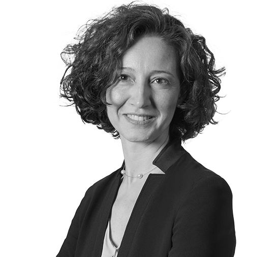 Vania Petrella Headshot